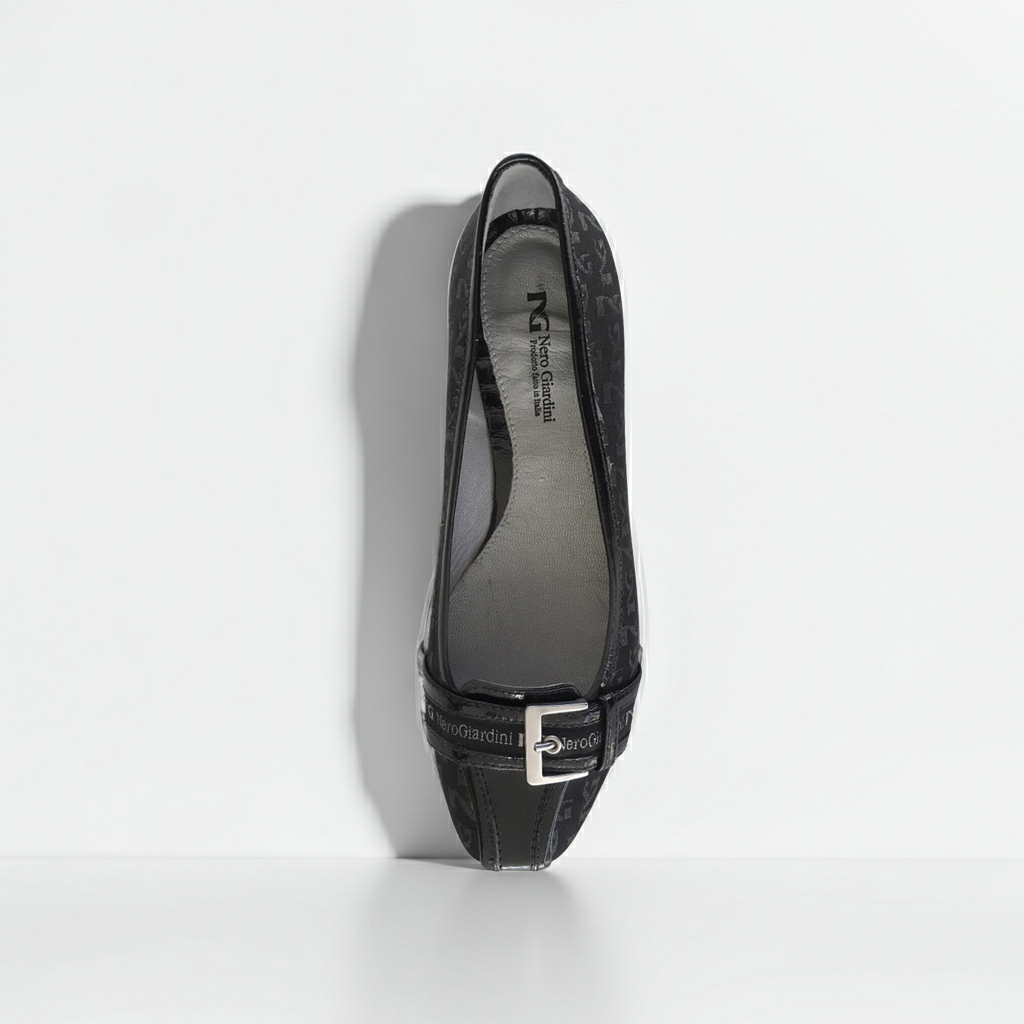 Décolleté basse NeroGiardini 00711 Tessuto Monogram Vera Pelle Nero