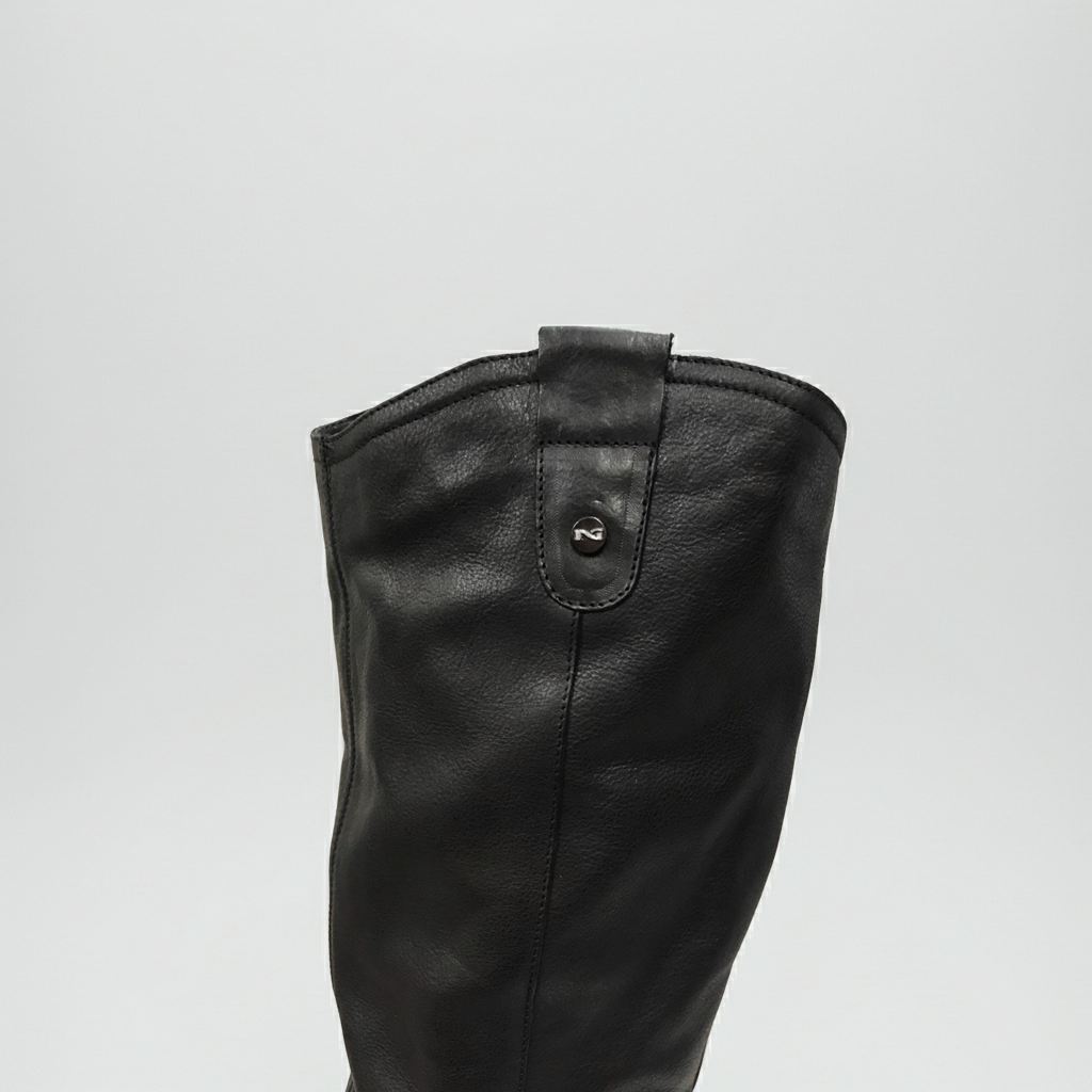Stivali Cavallerizza Donna NeroGiardini A207991D Vera pelle, Tacco basso, Cerniera Zip, Borchie, Nero
