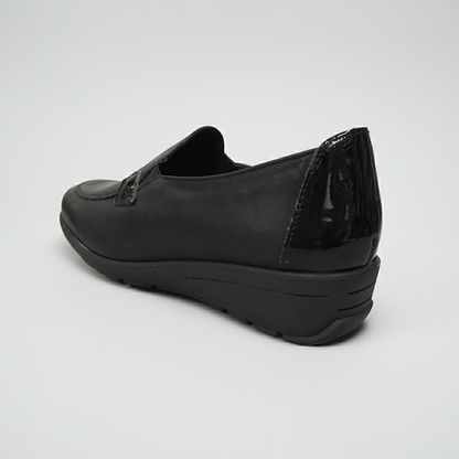 Mocassini Donna Cinzia Soft 7083 - Zeppa Bassa, Elastico Laterale, Vera Pelle, Riporti Vernice Nero