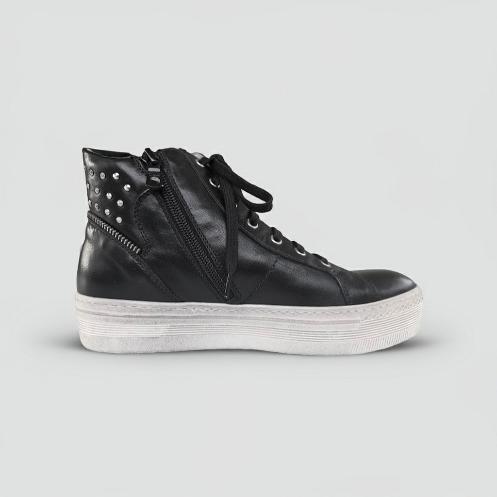 Sneakers Donna NeroGiardini A513500D, Vera Pelle, con lacci e zip, borchie