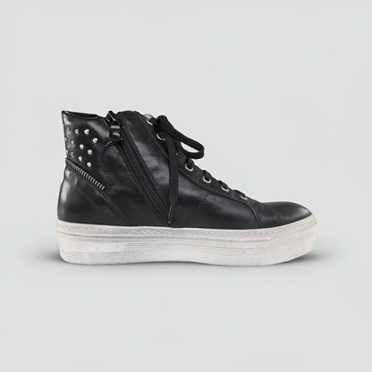 Sneakers Donna NeroGiardini A513500D, Vera Pelle, con lacci e zip, borchie