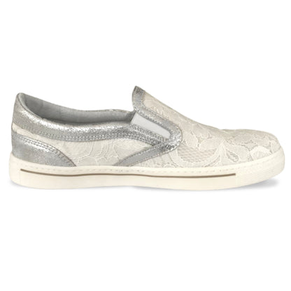 Sneakers bianche slip-on NeroGiardini con elastici laterali, pizzo e inserti vera pelle