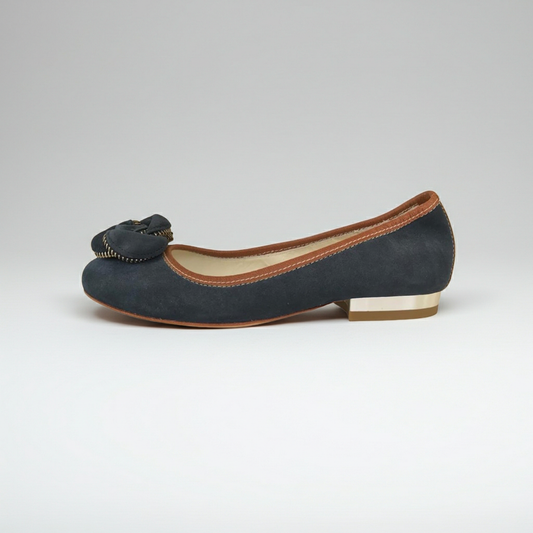 Ballerine NeroGiardini Tacco Basso Specchiato Vera Pelle Blu Cuoio con fiore