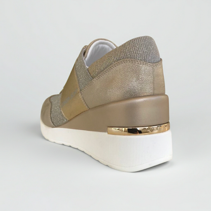 Sneakers Donna Cinzia Soft, Elasticizzate, con Zeppa, Vera Pelle e Tessuto Platino - 38 EU