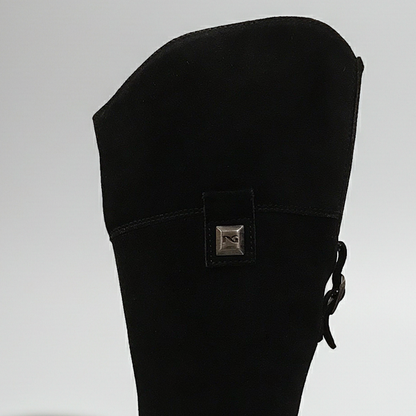 Stivali con tacco a blocco NeroGiardini A005431D Vera Pelle Scamosciata, Cerniera Zip - Colore Nero