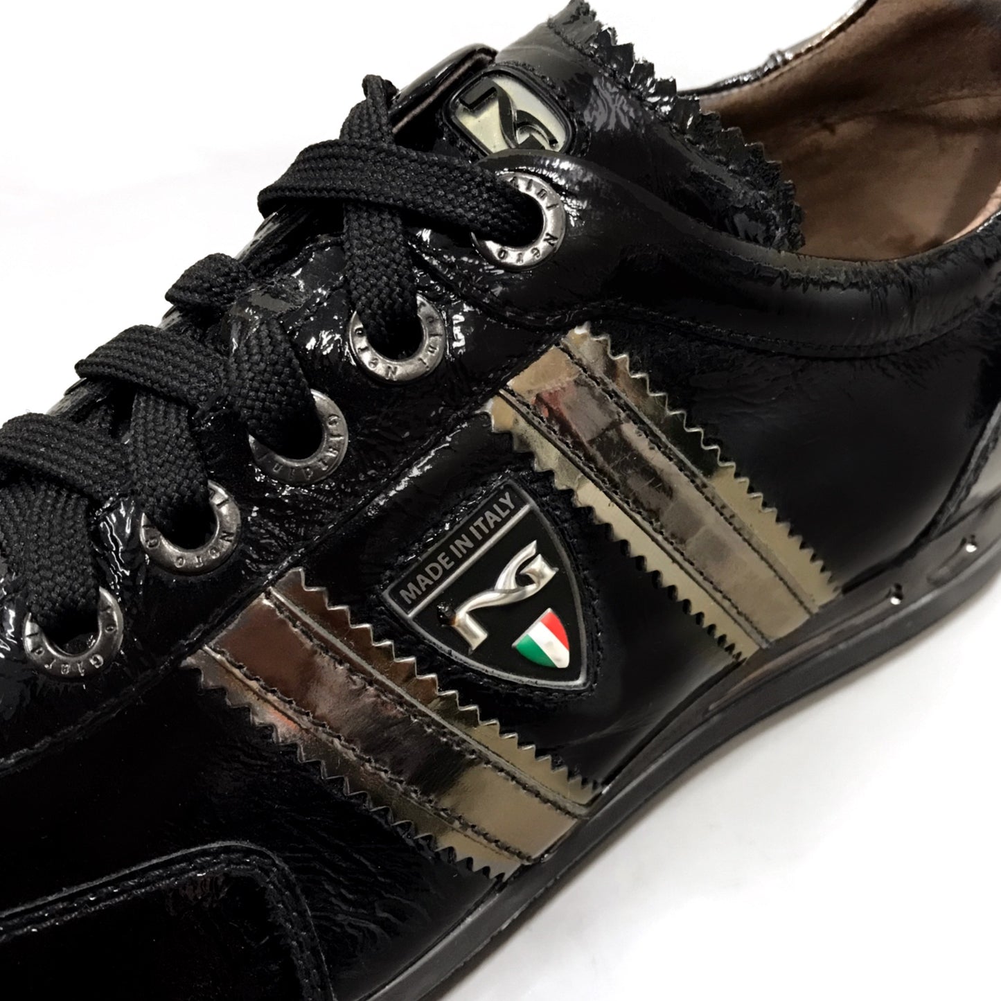 Sneakers Uomo NeroGiardini A907912 in Vera Pelle e Vernice, con Inserti Specchiati, Lacci, Colore Nero - Numero 43