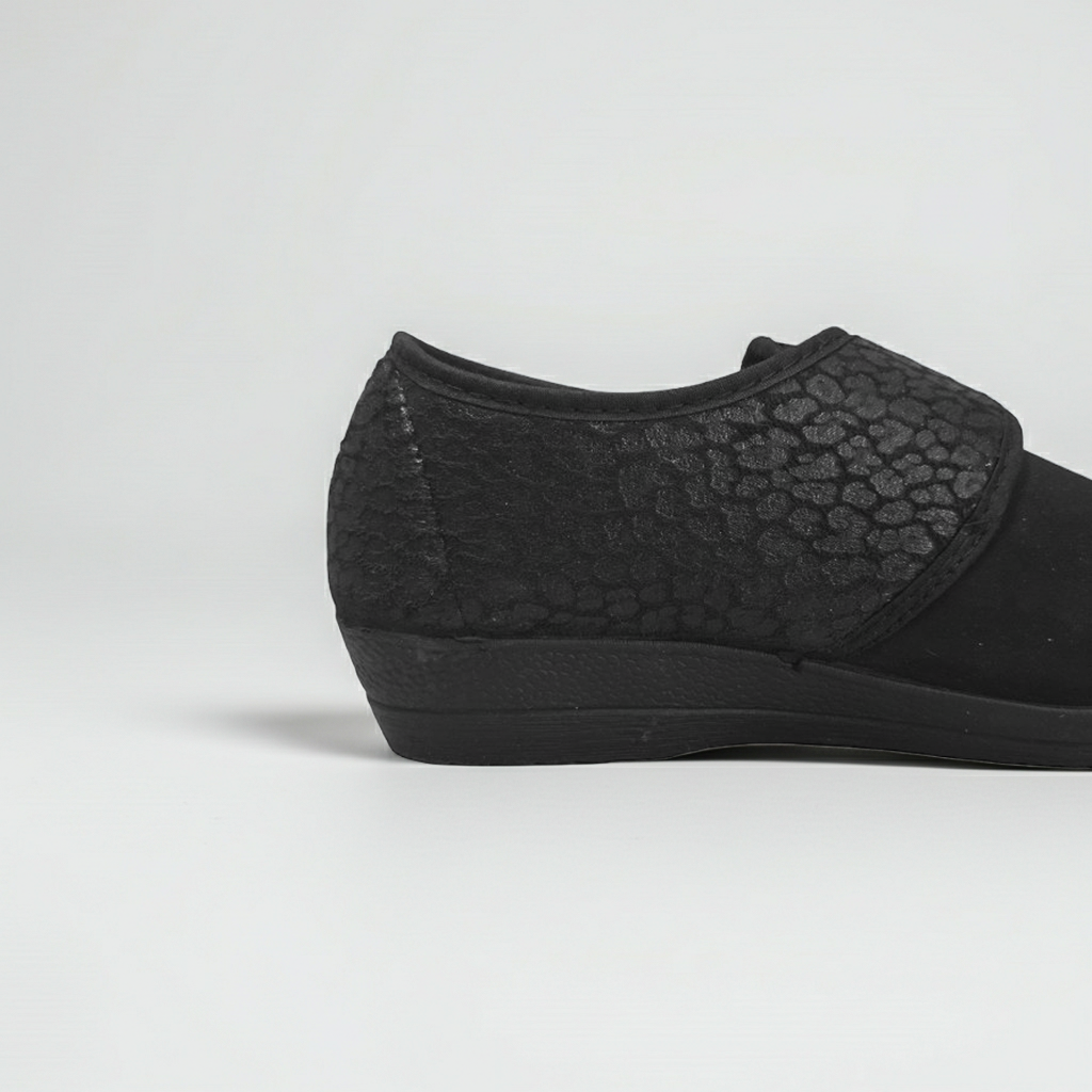 Cinzia Soft Scarpe Comfort da Donna da riabilitazione, Chiusura a Strappo, Stampa Leopardata, Plantare Estraibile, Nero