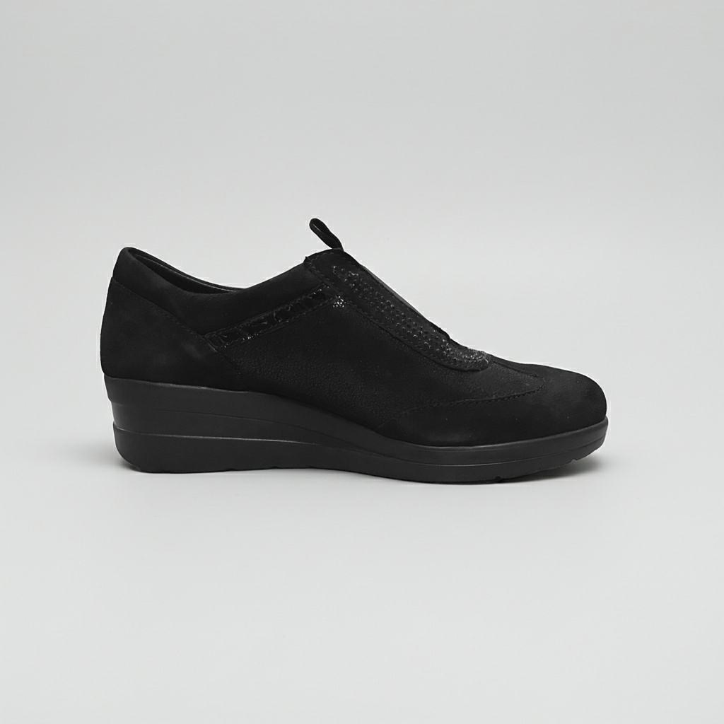 Sneakers Donna Cinzia Soft 235 - Vera Pelle Camoscio Laminata, Nero, Zeppa 4 cm, Elastico