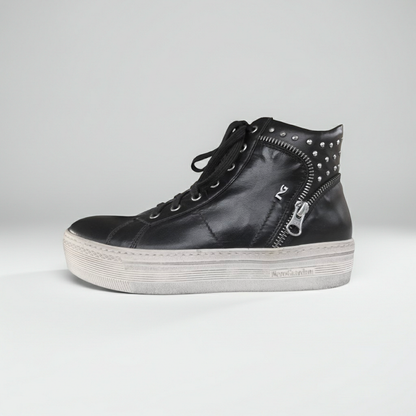 Sneakers Donna NeroGiardini A513500D, Vera Pelle, con lacci e zip, borchie
