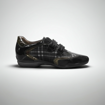 Sneaker Donna NeroGiardini A900902, Doppio Strappo, Vera Pelle Scamosciata, Stampa scozzese, Naplak vernice lucida, Nero
