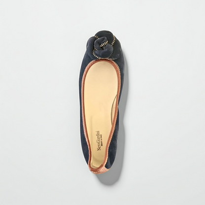 Ballerine NeroGiardini Tacco Basso Specchiato Vera Pelle Blu Cuoio con fiore
