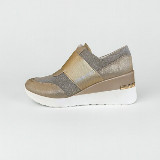 Sneakers Donna Cinzia Soft con Zeppa, Vera Pelle e Tessuto Platino - 38 EU