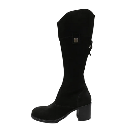 Stivali con tacco a blocco NeroGiardini A005431D Vera Pelle Scamosciata, Cerniera Zip - Colore Nero