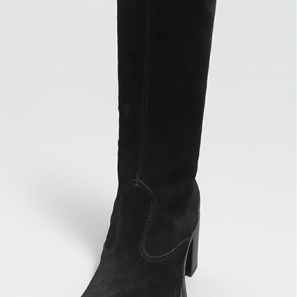 Stivali con tacco a blocco NeroGiardini A005431D Vera Pelle Scamosciata, Cerniera Zip - Colore Nero