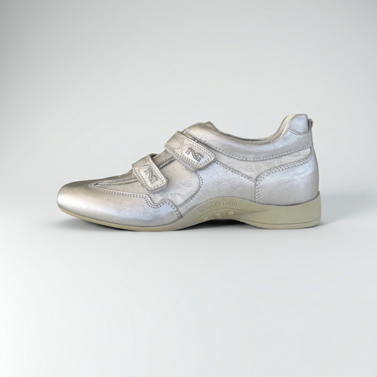 Sneakers con strap NeroGiardini 00286 VeraPelle Monogram Argento