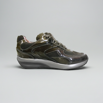 Sneakers stringata Donna NeroGiardini A207732D Zeppa 3 cm, Vernice Grafite e Vera Pelle di Camoscio Antracite - Numero 38 (EU)