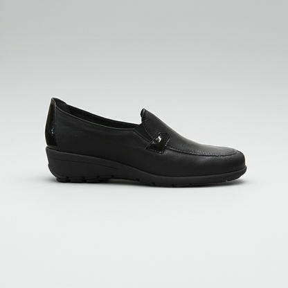 Mocassini Donna Cinzia Soft 7083 - Zeppa Bassa, Elastico Laterale, Vera Pelle, Riporti Vernice Nero