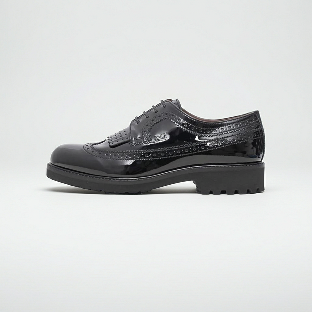 Scarpe Inglesine Stringate Donna NeroGiardini A616024D - Stile Oxford, Tacco Basso, Vernice Nero