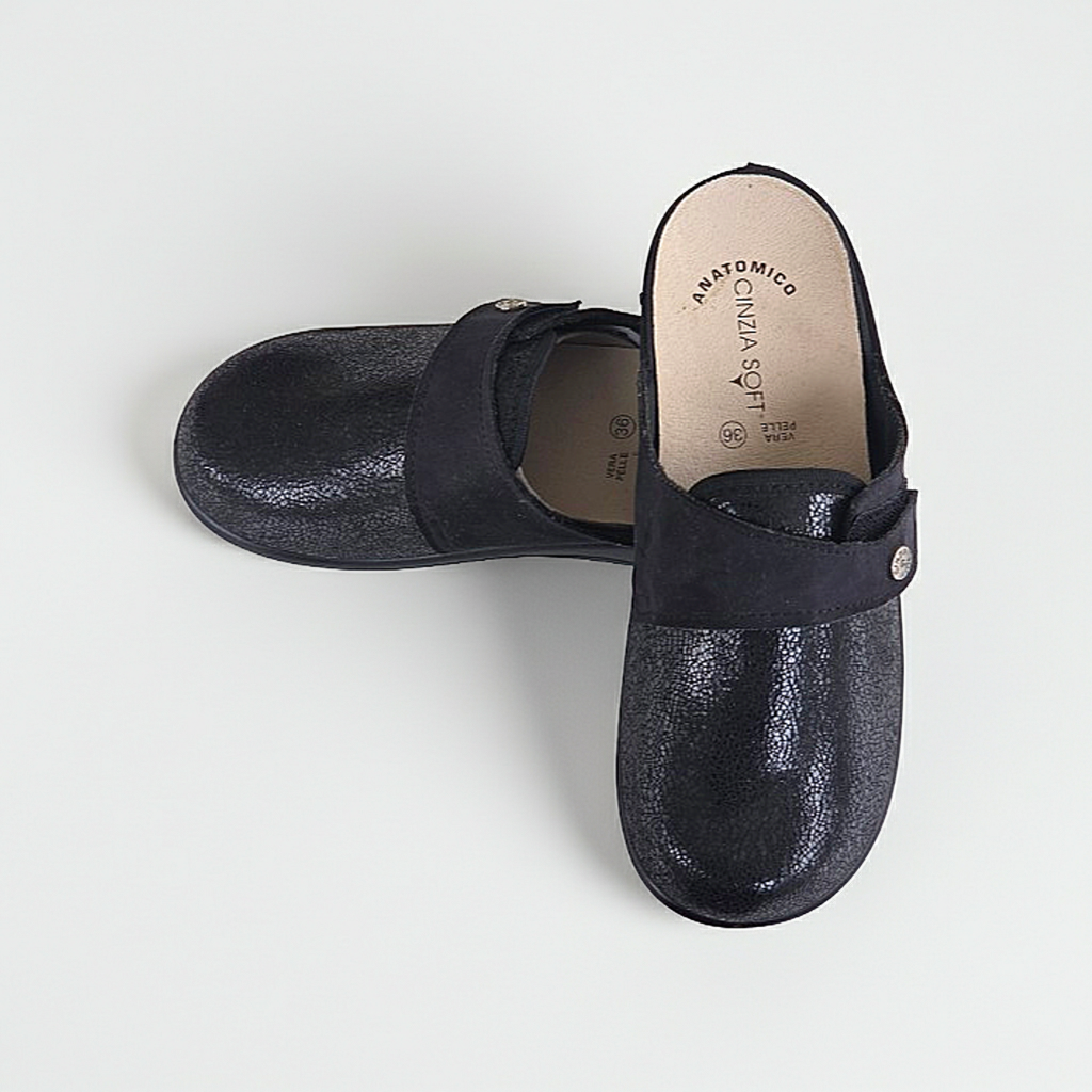 Cinzia Soft NC3335M, Pantofole Donna in Vera Pelle, Nero, con Strappo e Plantare Estraibile