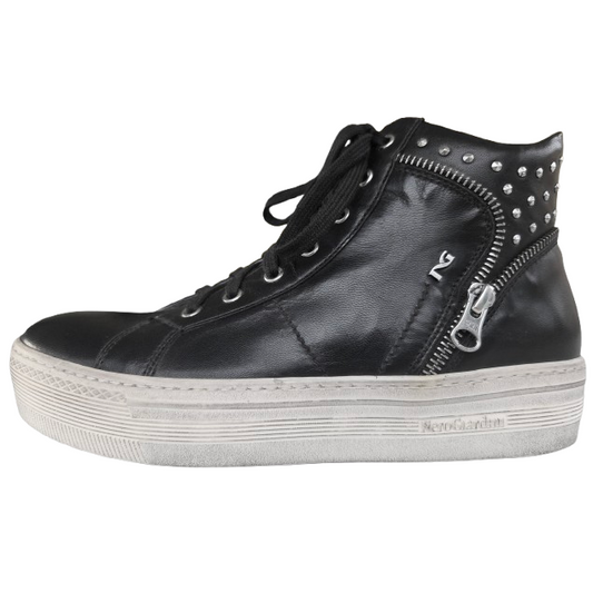 Sneakers Donna NeroGiardini A513500D, Vera Pelle, con lacci e zip, borchie