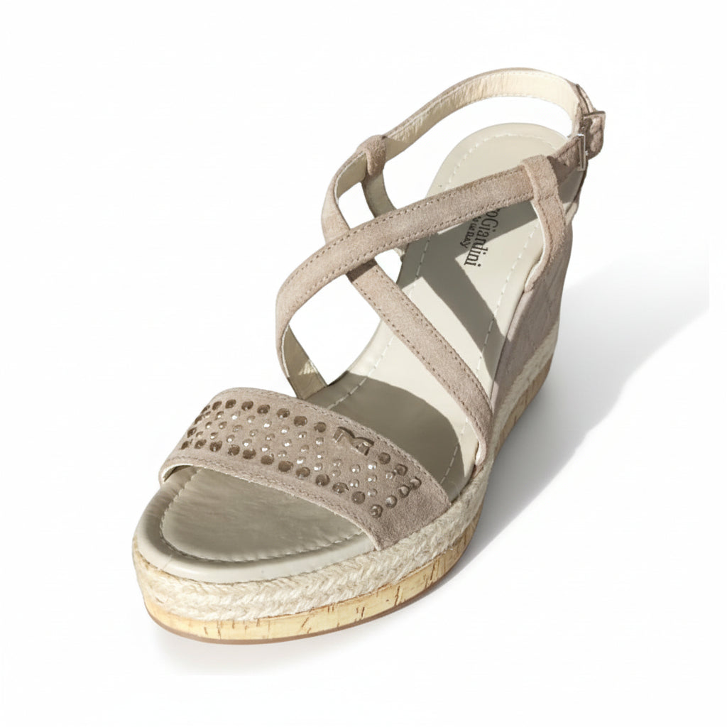 Sandali con zeppa, Donna, NeroGiardini, P510742D, Beige, Vera pelle scamosciata, Strass