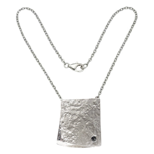 Flana Collana con Ciondolo Rettangolare Martellato in Argento Anallergico