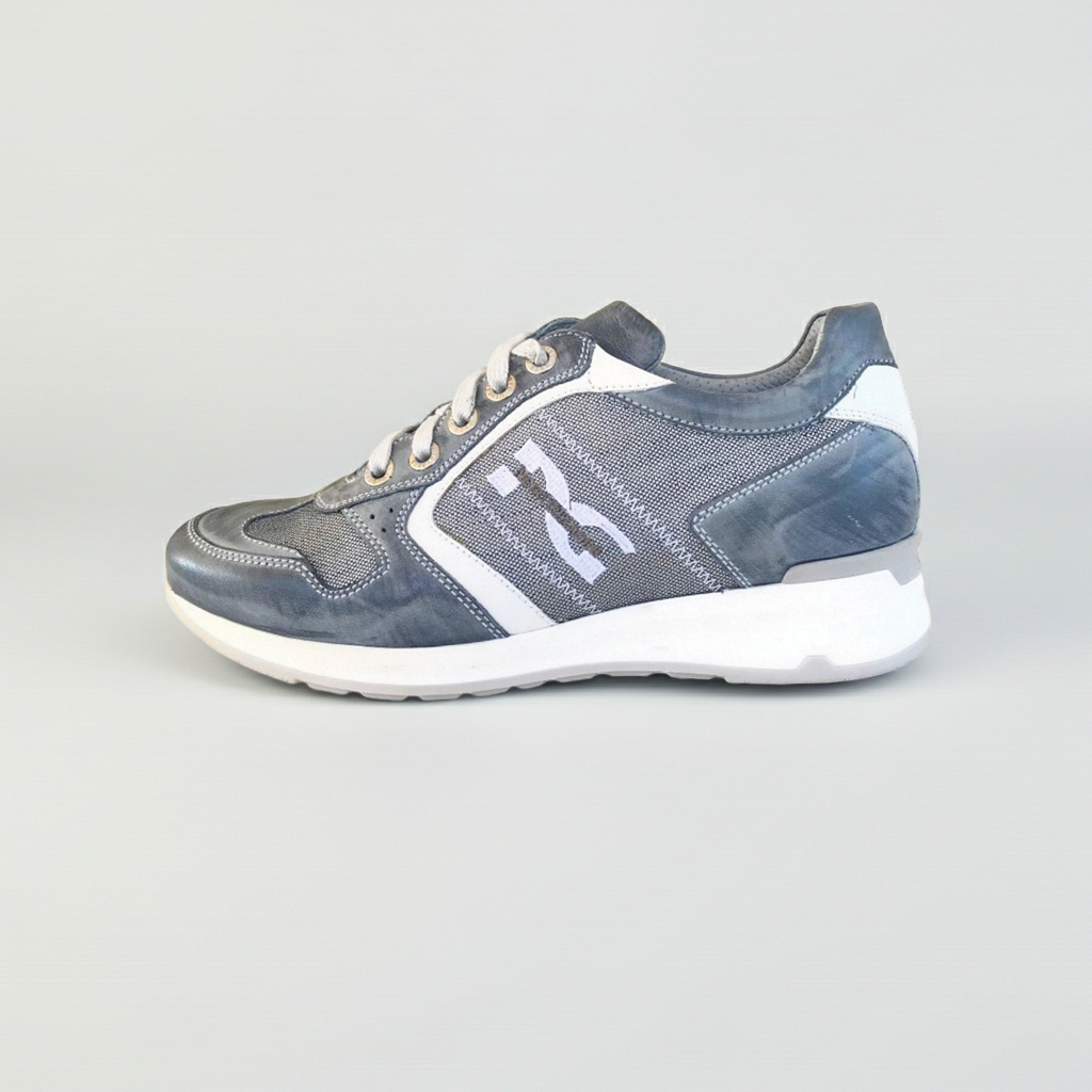 Sneakers Donna NeroGiardini P207022D Vera Pelle e Tessuto Blu Navy e Bianco, 39 EU